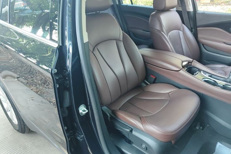 Used Buick Envision 2021 532T Two-Wheel-Drive Elite Version Right Front Seat