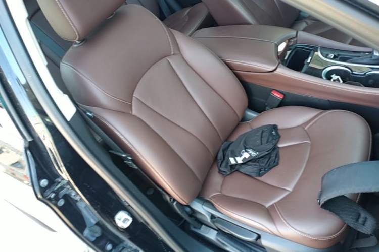 Used Buick Envision 2021 532T Two-Wheel-Drive Elite Version Right Front Seat