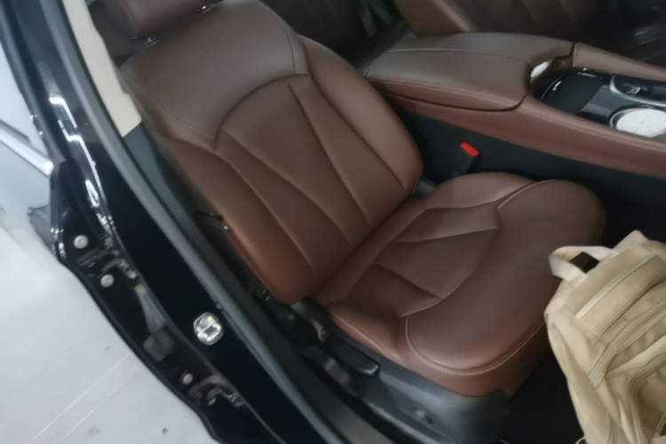 Used Buick Envision 2021 532T Two-Wheel-Drive Elite Version Right Front Seat