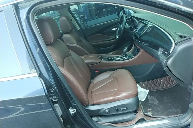 Used Buick Envision 2021 532T Two-Wheel-Drive Luxury Version Right Front Seat