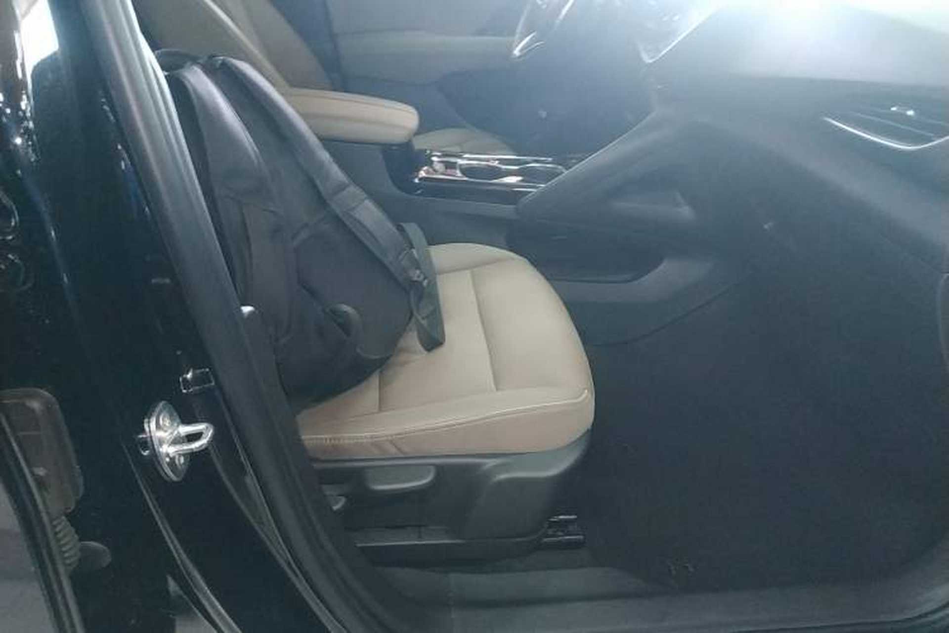 Used Buick Envision 2021 Encore Plus 652T Five-Seat Luxury Model Right Front Seat