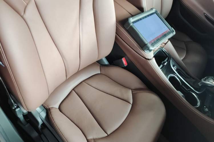 Used Buick Envision 2021 532T Two-Wheel-Drive Elite Version Right Front Seat