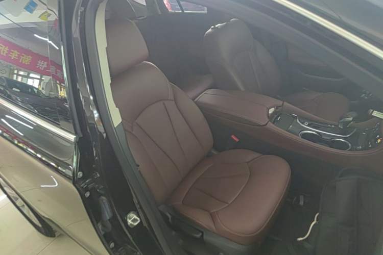 Used Buick Envision 2021 532T Two-Wheel-Drive Elite Version Right Front Seat