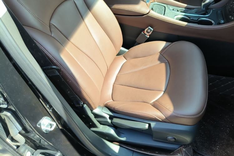 Used Buick Envision 2021 532T Two-Wheel-Drive Elite Version Right Front Seat