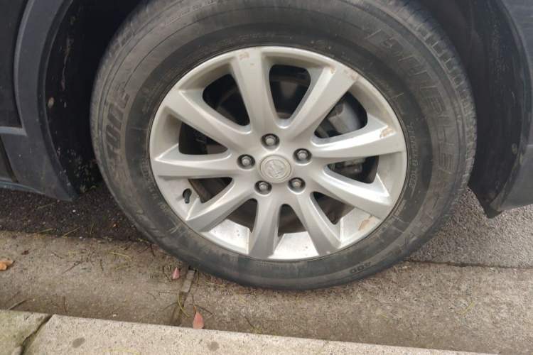 Used Buick Envision 2021 532T Two-Wheel-Drive Luxury Version Right Front Wheel Hub