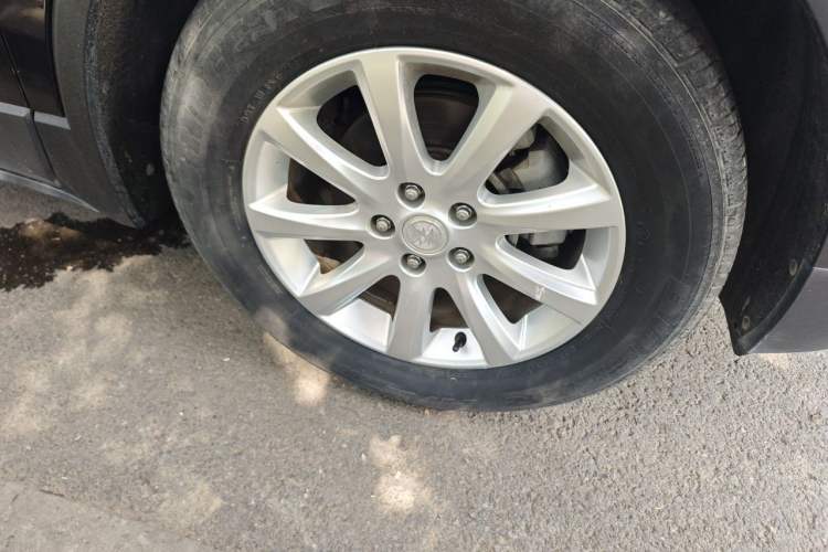 Used Buick Envision 2021 532T Two-Wheel-Drive Elite Version Right Front Wheel Hub