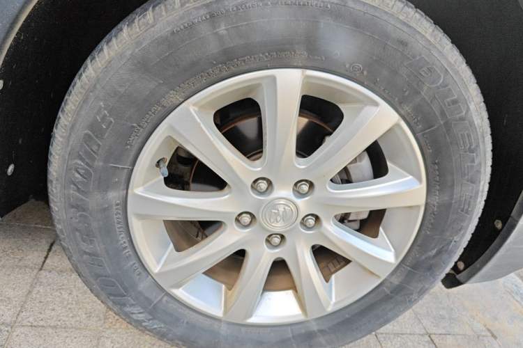 Used Buick Envision 2021 532T Two-Wheel-Drive Elite Version Right Front Wheel Hub