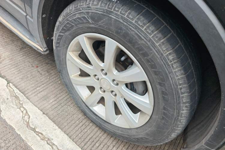 Used Buick Envision 2021 532T Two-Wheel-Drive Leading Version Right Front Wheel Hub