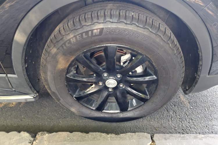 Used Buick Envision 2021 532T Two-Wheel-Drive Luxury Version Right Front Wheel Hub