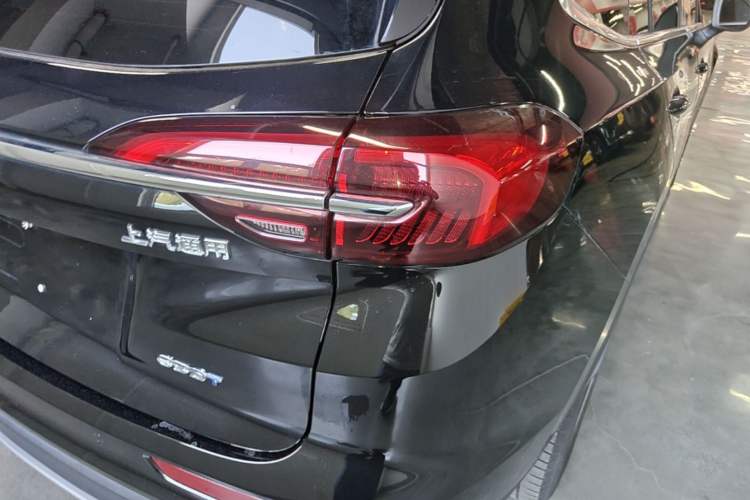 Used Buick Envision 2021 Encore Plus 652T Five-Seat Luxury Model Right Rear Taillight