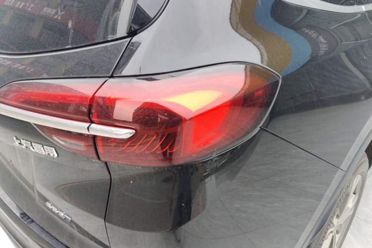 Used Buick Envision 2021 Encore Plus 652T Five-Seat Luxury Model Right Rear Taillight