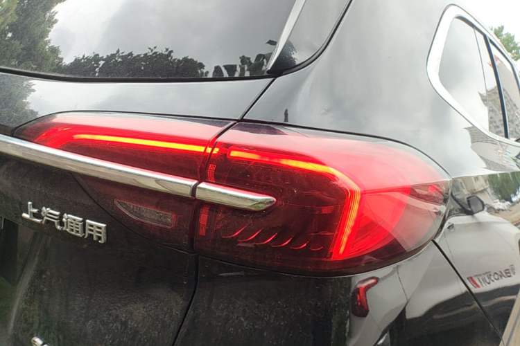 Used Buick Envision 2021 Encore Plus 652T Five-Seat Luxury Model Right Rear Taillight