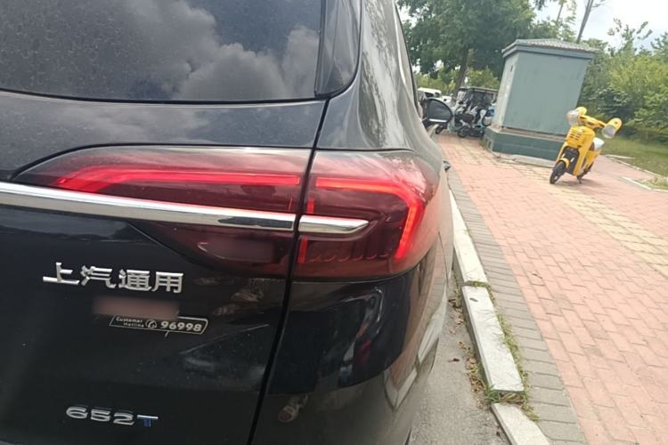 Used Buick Envision 2021 Encore Plus 652T Five-Seat Elite Model Right Rear Taillight