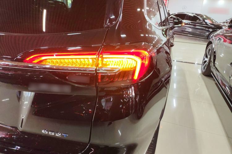 Used Buick Envision 2021 Encore Plus 652T Five-Seat Luxury Model Right Rear Taillight
