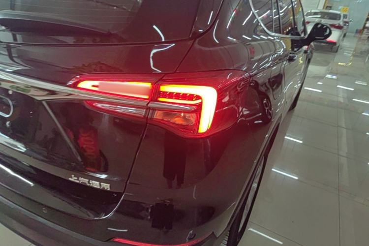 Used Buick Envision 2021 532T Two-Wheel-Drive Elite Version Right Rear Taillight