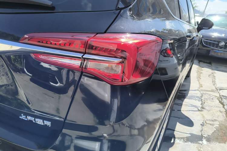 Used Buick Envision 2021 532T Two-Wheel-Drive Elite Version Right Rear Taillight