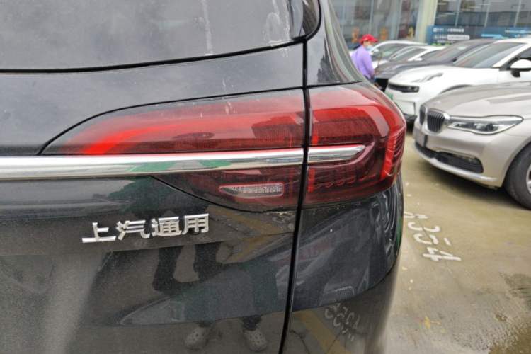 Used Buick Envision 2021 Encore Plus 652T Five-Seat Luxury Model Right Rear Taillight