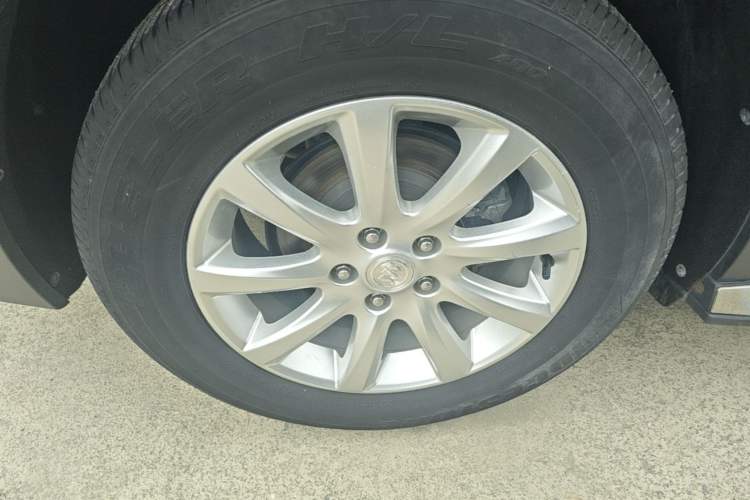 Used Buick Envision 2021 532T Two-Wheel-Drive Elite Version Right Rear Wheel Hub