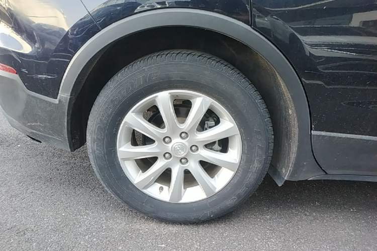 Used Buick Envision 2021 532T Two-Wheel-Drive Luxury Version Right Rear Wheel Hub