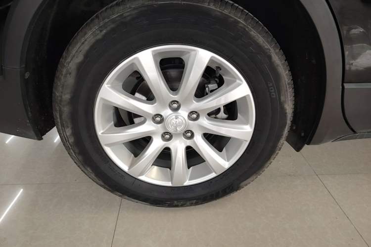 Used Buick Envision 2021 532T Two-Wheel-Drive Luxury Version Right Rear Wheel Hub