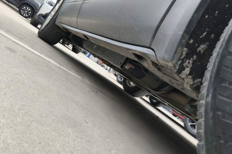 Used Buick Envision 2021 532T Two-Wheel-Drive Elite Version Right Side Sill