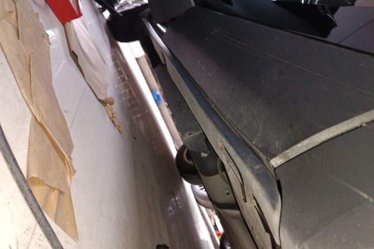 Used Buick Envision 2021 532T Two-Wheel-Drive Elite Version Right Side Sill