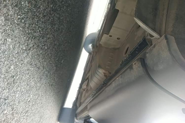 Used Buick Envision 2021 Encore Plus 652T Five-Seat Luxury Model Right Side Sill