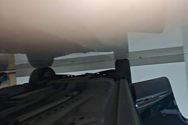 Used Buick Envision 2021 Encore Plus 652T Five-Seat Luxury Model Right Side Sill