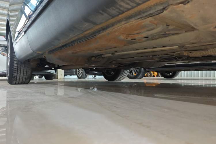 Used Buick Envision 2021 Encore Plus 652T Five-Seat Elite Model Right Side Sill