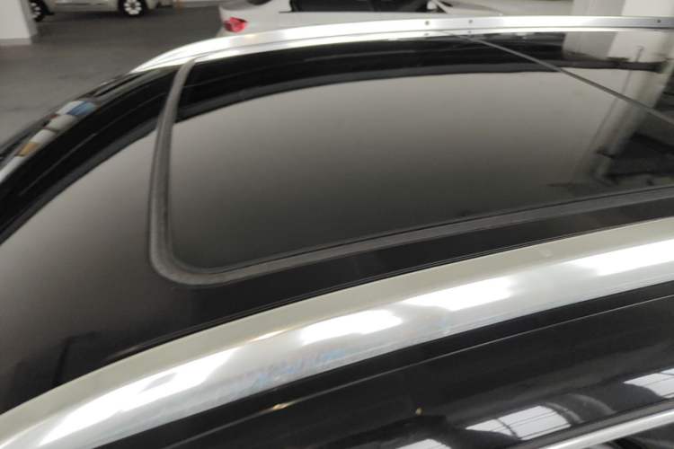 Used Buick Envision 2021 532T Two-Wheel-Drive Elite Version Roof
