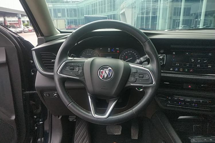 Used Buick Envision 2021 Encore Plus 652T Five-Seat Luxury Model Steering Wheel
