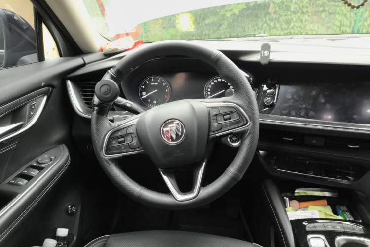 Used Buick Envision 2021 Encore Plus 652T Five-Seat Elite Model Steering Wheel
