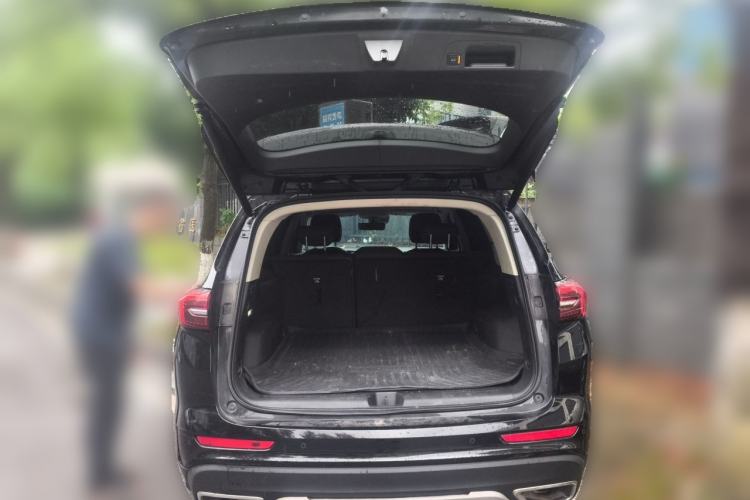 Used Buick Envision 2021 Encore Plus 652T Five-Seat All-Wheel-Drive Luxury Model Trunk