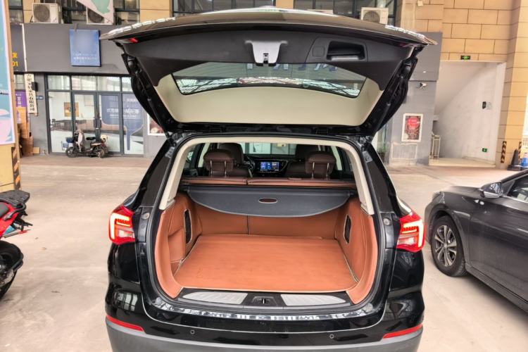 Used Buick Envision 2021 532T Two-Wheel-Drive Elite Version Trunk