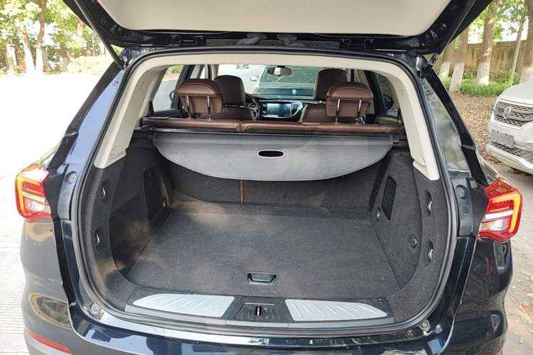 Used Buick Envision 2021 532T Two-Wheel-Drive Elite Version Trunk
