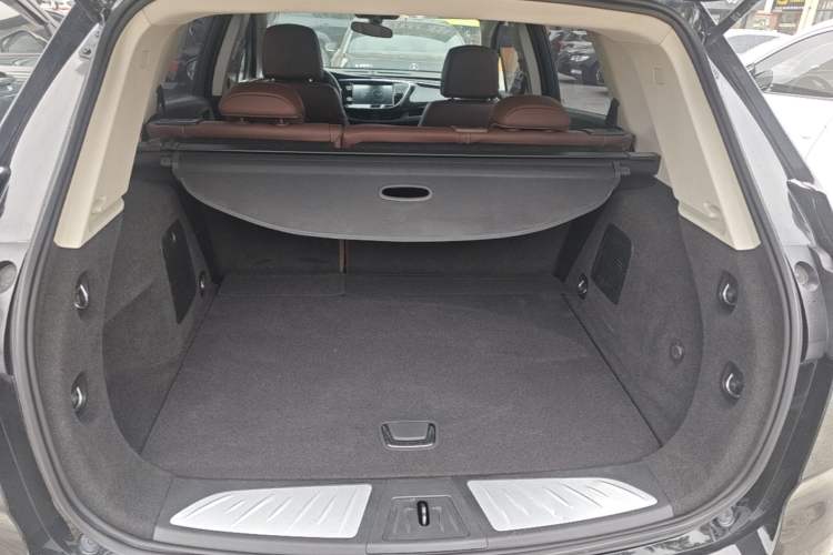 Used Buick Envision 2021 532T Two-Wheel-Drive Elite Version Trunk