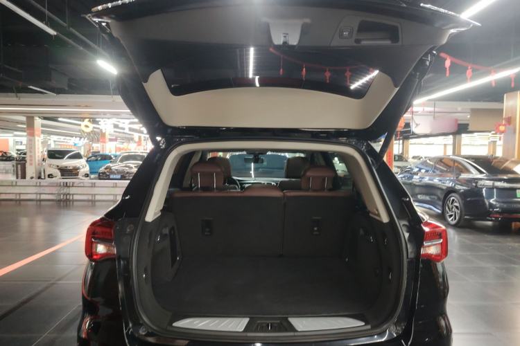 Used Buick Envision 2021 532T Two-Wheel-Drive Luxury Version Trunk
