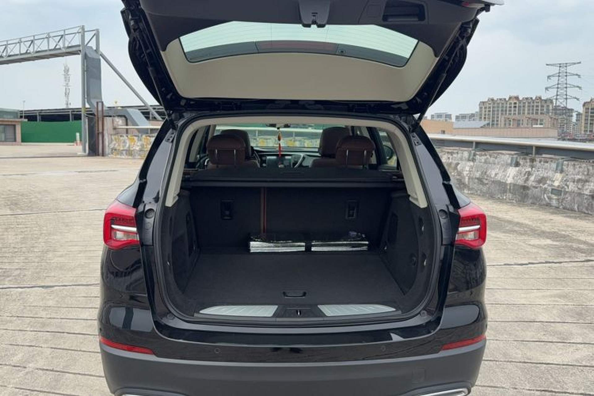 Used Buick Envision 2021 532T Two-Wheel-Drive Elite Version Trunk
