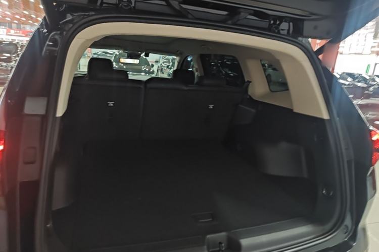 Used Buick Envision 2021 Encore Plus 652T Five-Seat Luxury Model Trunk