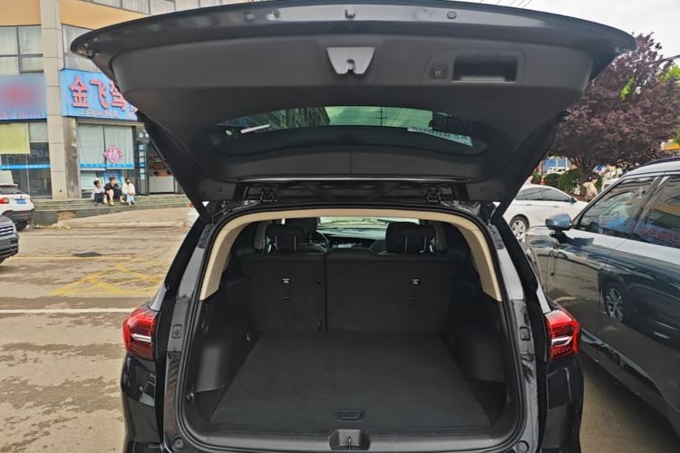 Used Buick Envision 2021 Encore Plus 652T Five-Seat Luxury Model Trunk