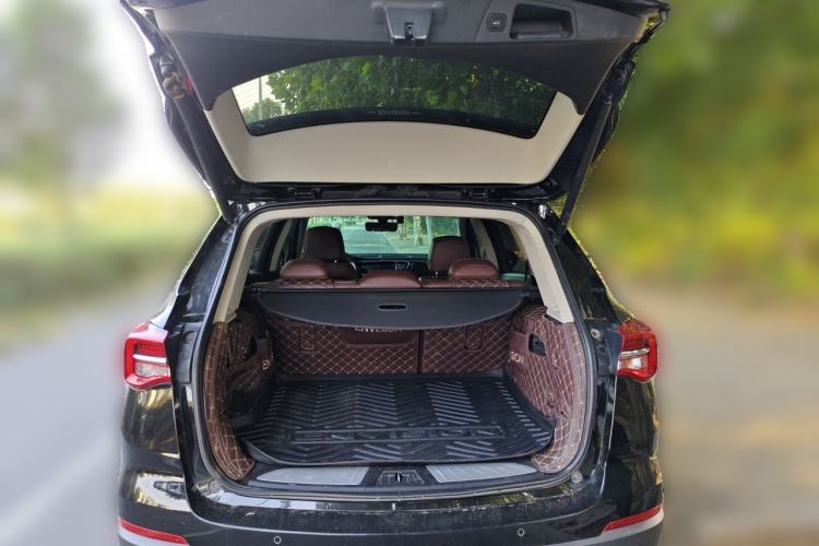 Used Buick Envision 2021 532T Two-Wheel-Drive Luxury Version Trunk