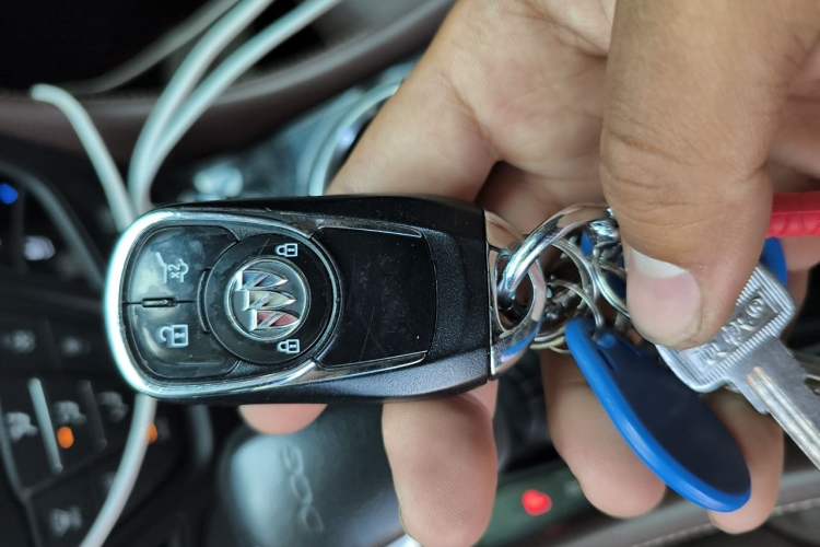 Used Buick Envision 2021 532T Two-Wheel-Drive Luxury Version Vehicle Key