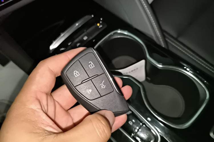 Used Buick Envision 2021 Encore Plus 652T Five-Seat Luxury Model Vehicle Key