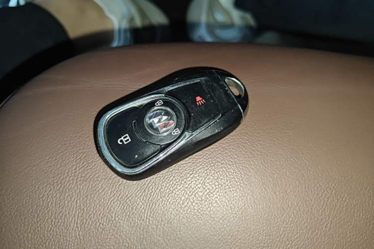 Used Buick Envision 2021 532T Two-Wheel-Drive Elite Version Vehicle Key