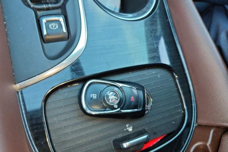 Used Buick Envision 2021 532T Two-Wheel-Drive Elite Version Vehicle Key