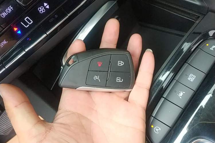 Used Buick Envision 2021 Encore Plus 652T Five-Seat Luxury Model Vehicle Key