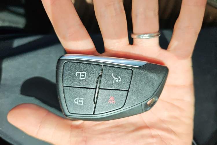 Used Buick Envision 2021 Encore Plus 652T Five-Seat Luxury Model Vehicle Key