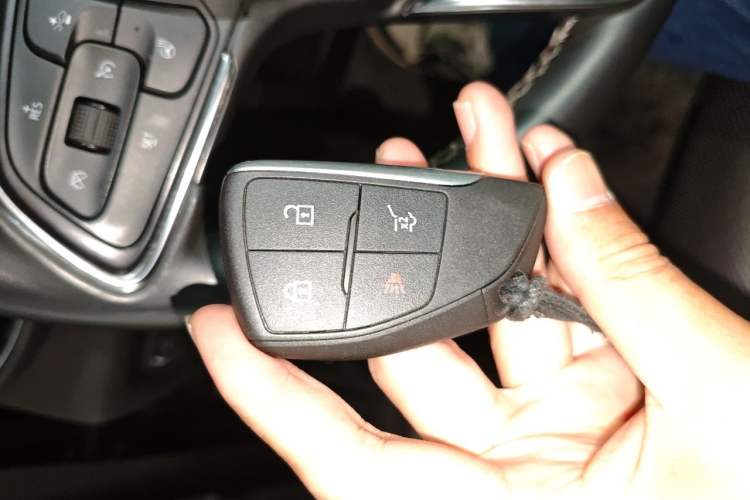 Used Buick Envision 2021 Encore Plus 652T Five-Seat Luxury Model Vehicle Key