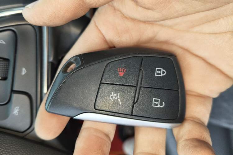 Used Buick Envision 2021 Encore Plus 652T Five-Seat All-Wheel-Drive Luxury Model Vehicle Key