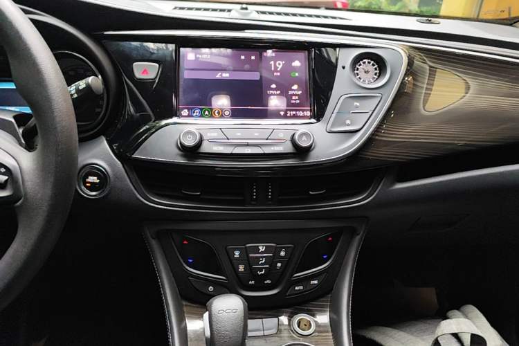 Used Buick Envision 2021 532T Two-Wheel-Drive Leading Version Audio And AC Panel